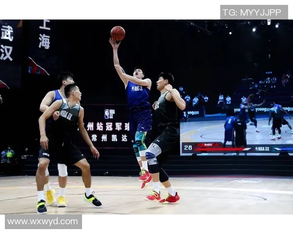 赛后分析:广州篮球队与西安篮球队的战术对决与策略探讨 赛后分析:广州篮球队与西安篮球队的战术对决与策略探讨