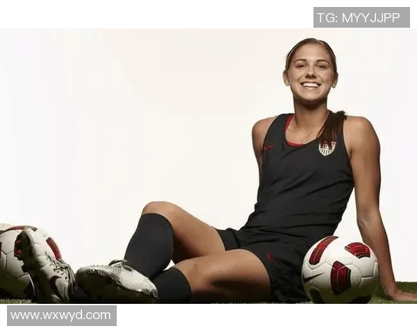 足球明星扎辫子引发潮流风尚展现个性魅力与运动精神的完美结合 足球明星扎辫子引发潮流风尚展现个性魅力与运动精神的完美结合