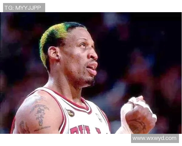 光头足球明星的独特魅力与发型风格解析